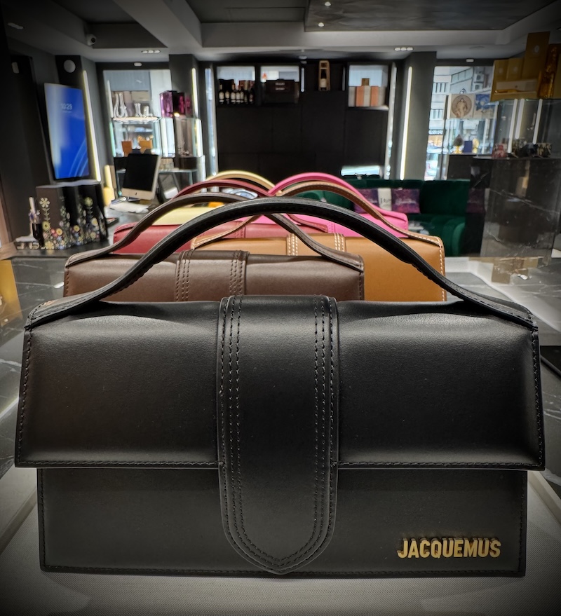 BORSA JACQUEMUS GRANDE BAMBINO