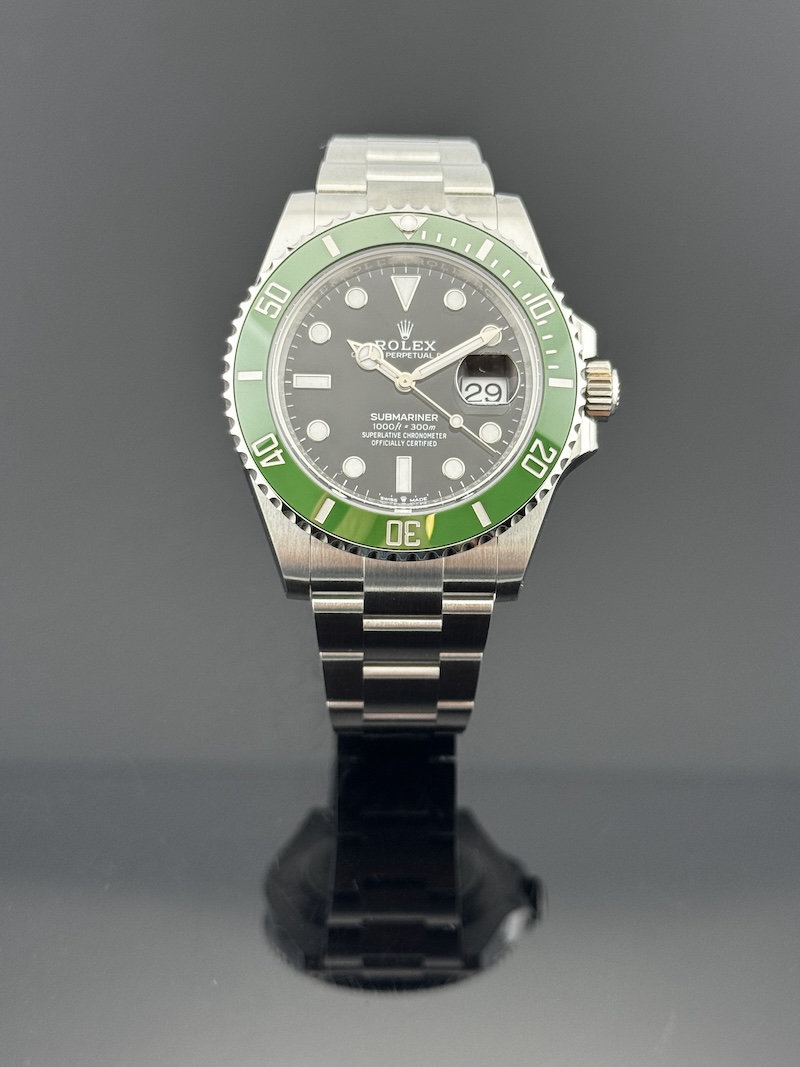 SUBMARINER REF. 126610LV