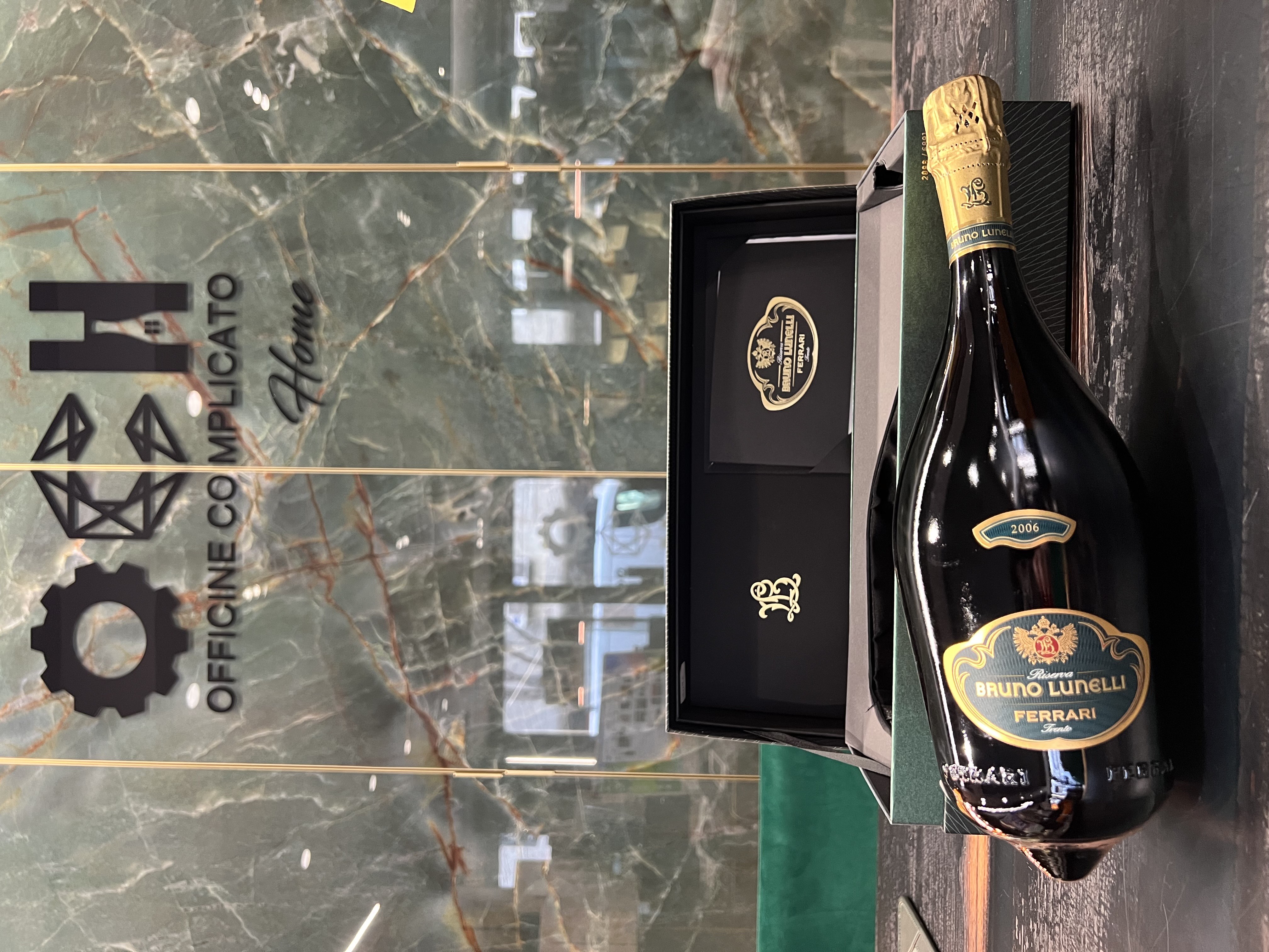 "BOTTIGLIA RARA" FERRARI COFANETTO BRUNO LUNELLI RISERVA 2006 CON COFANETTO